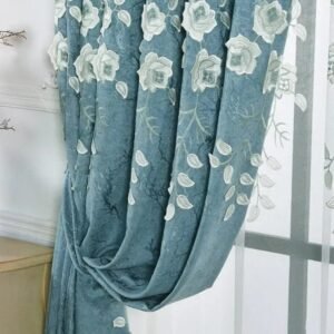 rideau blanc bleu savai avec broderies fleuries et dentelle opaque 848 1