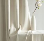 Rideau Blanc Cassé Chenille Pour Une Atmosphère De Sérénité