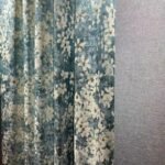 rideau bleu et blanc romantique pour une touche elegante apaisante 836 1