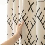 rideau de douche noir et blanc faija au motif geometrique audacieux 483 1