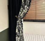 rideau design noir et blanc pour une touche elegante 139 1