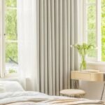 rideau elegant blanc casse pour une decoration chic et intime 396 1
