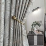 rideau occultant nirboa a motif floral gris damasse 150 x 250 212 1