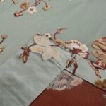 rideau occultant ocreza gris perle brode de roses elegantes 150 x 580 1