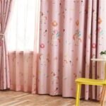 rideau occultant pony licorn pour une chambre de reve et paisible 517 1