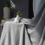 rideau occultant valego gris clair en coton pour un interieur 401 1