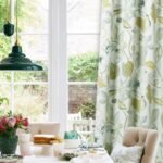rideau odda avec motifs floraux et papillons hauteur bande 542 1