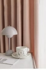 rideau rose poudre elegant pour un espace de vie apaisant oeillets 726 1