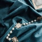 rideau satin bleu canard pour elegance et intimite 361 1