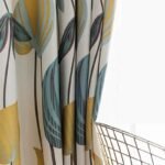 rideau style scandinave weito avec feuilles turquoise et ocre opaque 469 1