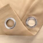rideau translucide selaya en plusieurs tons avec oeillets 262 1