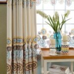 rideau voilage agueda aux motifs floraux ethniques pour un interieur 725 1