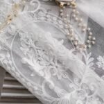 Rideau Voilage Chambord Avec Broderies élégantes Et Sur-mesure