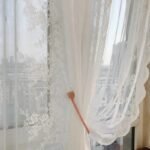 rideau voilage hortense avec motifs floraux et hauteur bande ajustable 682 1