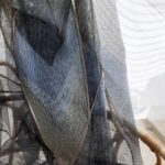 rideau voilage kuala en tulle gris avec motifs geometriques uniques 536 1