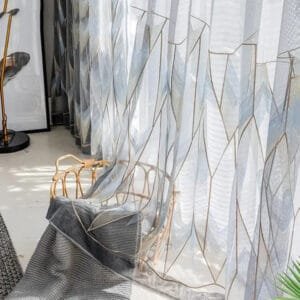 Rideau Voilage Kuala En Tulle Gris Avec Motifs Géométriques Uniques