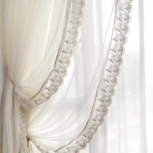 rideau voilage maintenon elegance et discretion pour votre salon 868 1