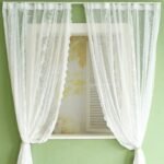 rideau voilage manaia brode pour petites fenetres en blanc 920 1